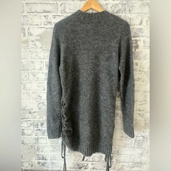 Lovers + Friends | Gray Sweater Dress Lace-up Side Ties - Picture 7 of 9